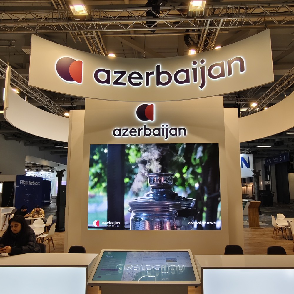 country-pavilion-stand-azerbaijan2-1000×1000