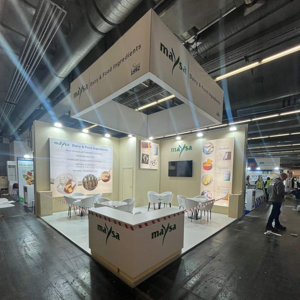 custom-stand-portfolio-maysa-1000×1000